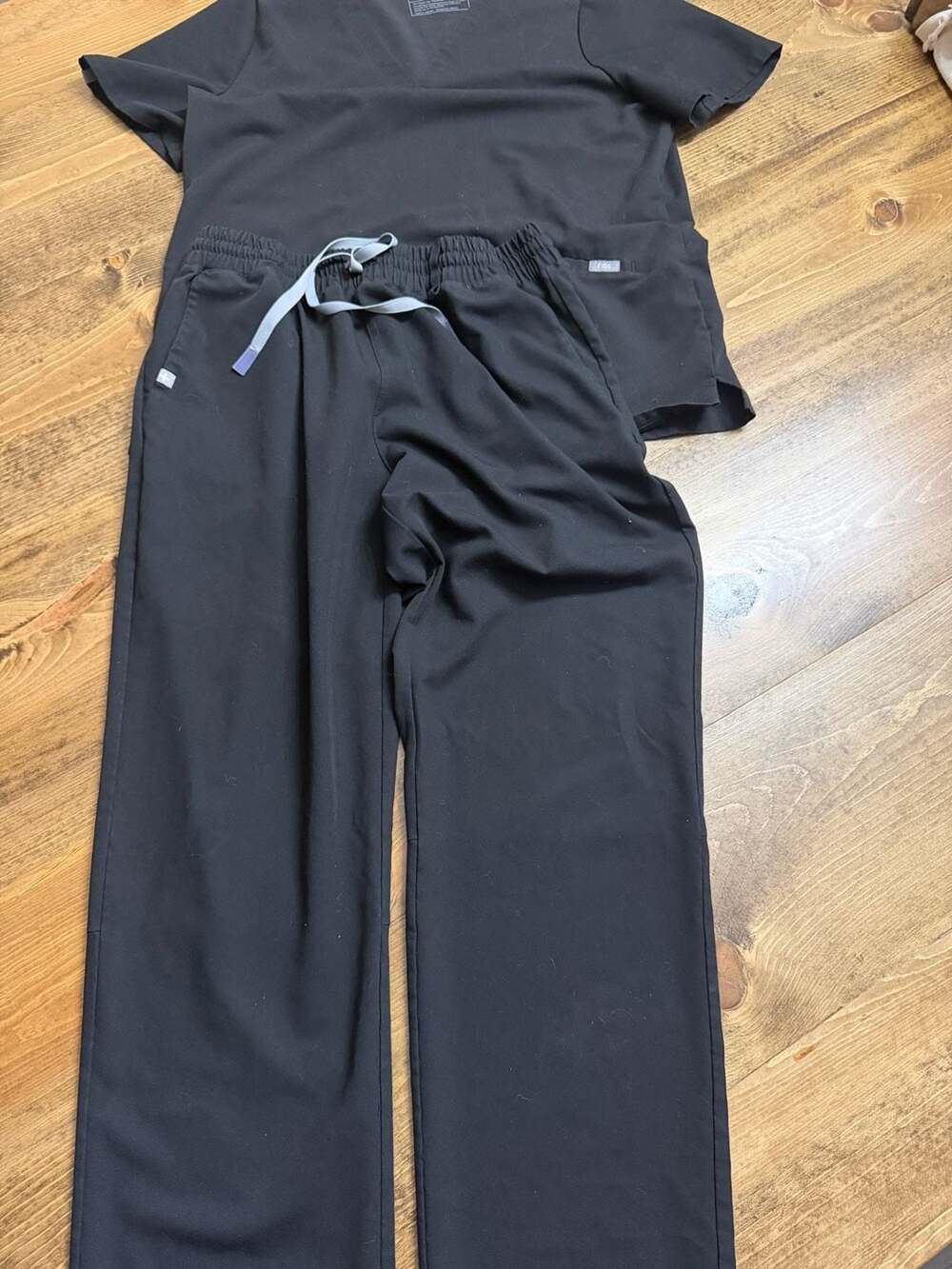 FIGS Technical Collection Scrub Set Size L